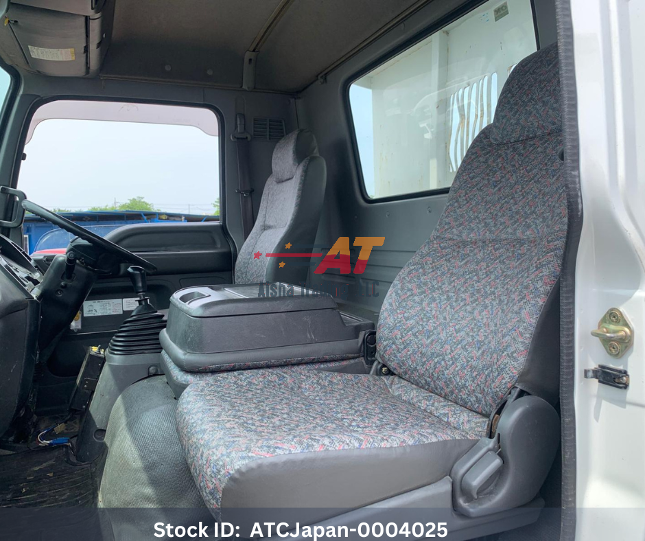 2005 Isuzu Forward